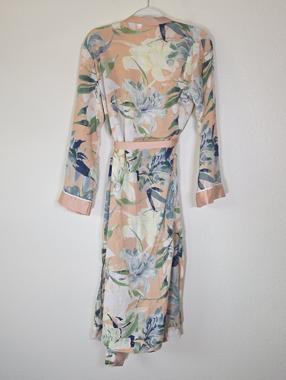 This Stars Above Robe M/L - Picture 3 of 5